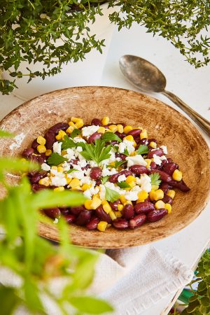 Mais - Rotebohnen - Schafskäse Salat
